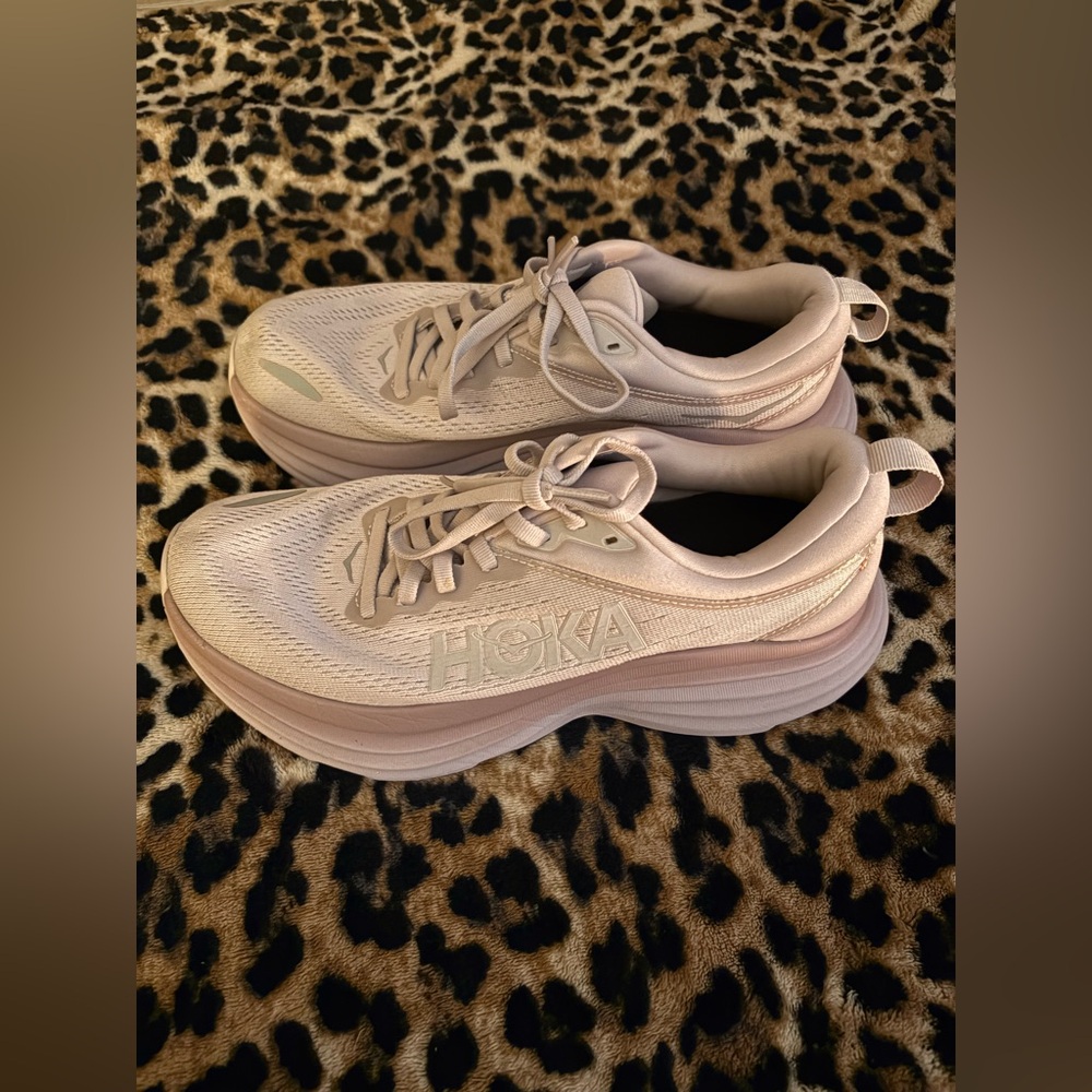 Hoka Women's Bondi 8 Light Purple Athletic Shoes size 8B